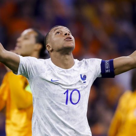 (VIDEO) Prelep gol Mbappea šokirao Nizozemsku i oduševio svijet!